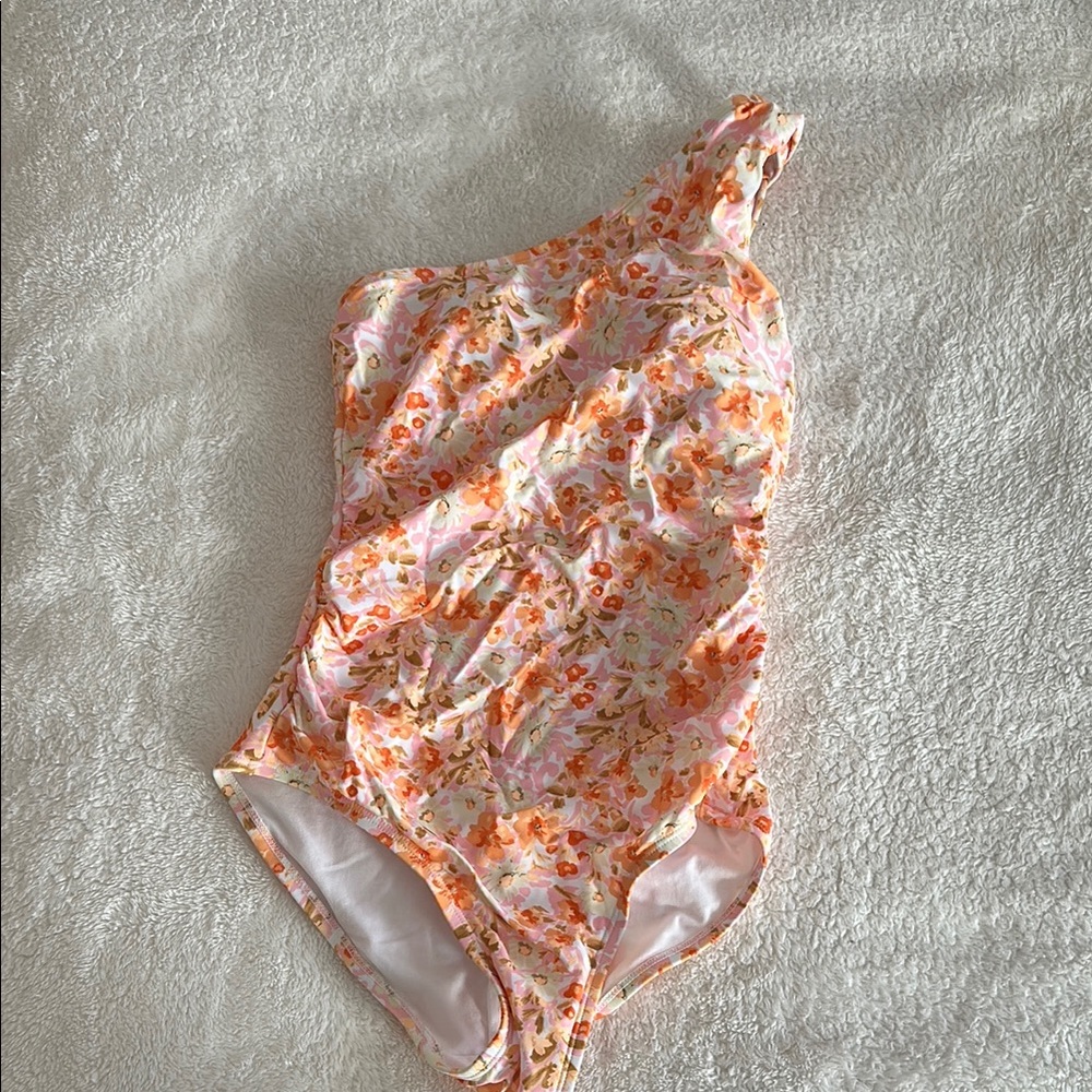 Floral One-Shoulder Swimsuit